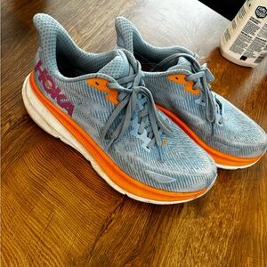 Hoka Clifton 9